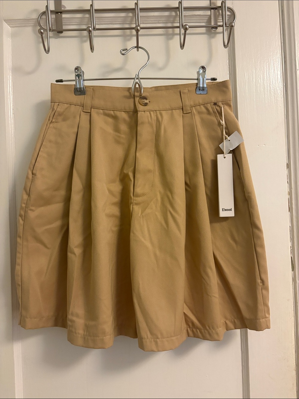 NWT Elwood shorts